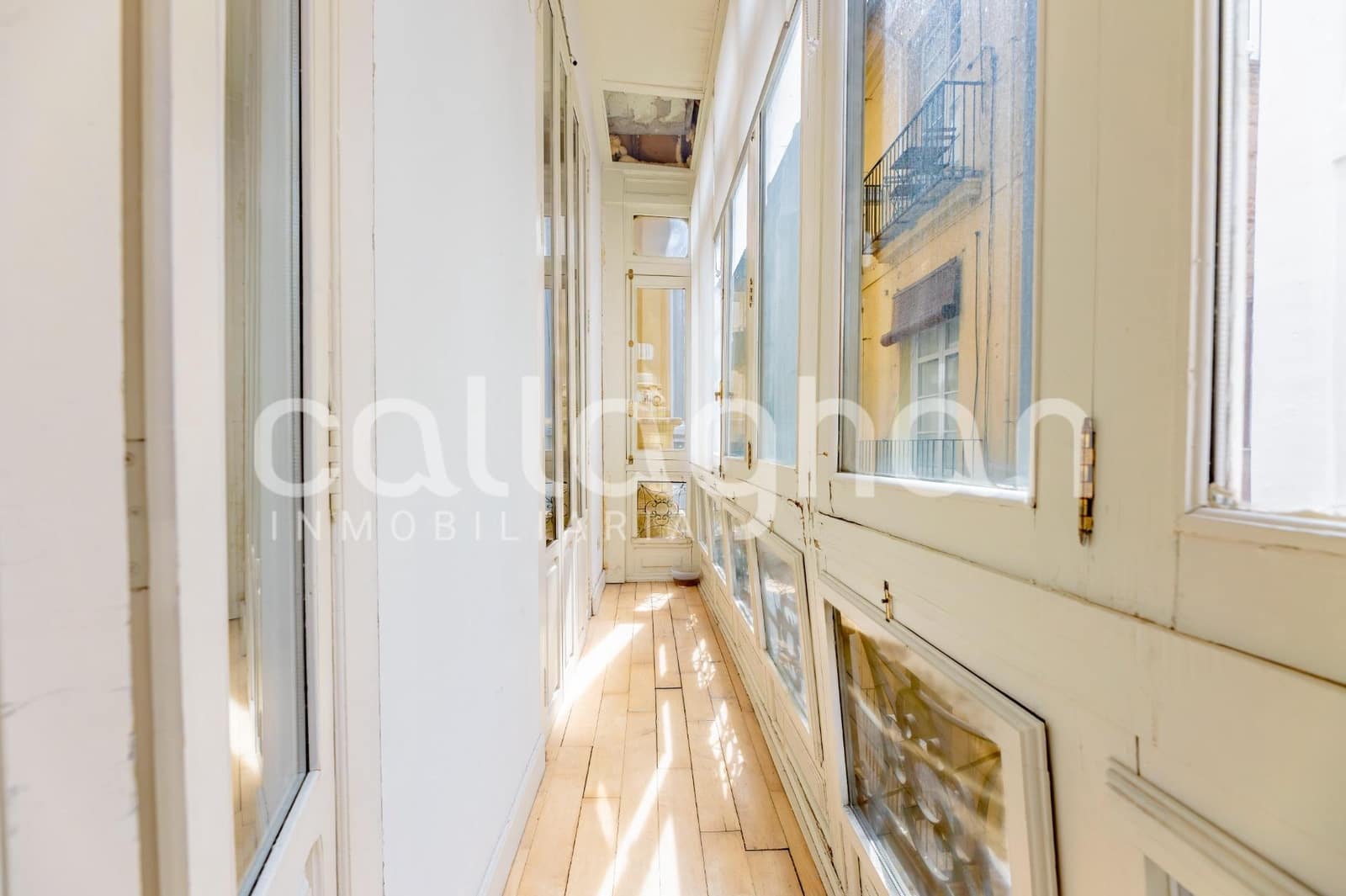 4 bedroom Flat for sale in Valencia city - € 1,000,000 (Ref: 10131812)