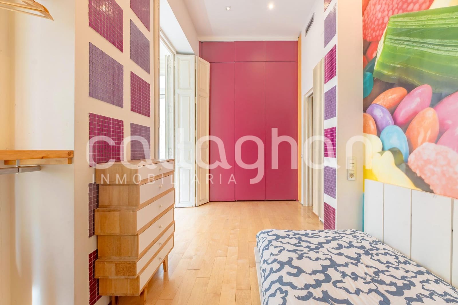 4 bedroom Flat for sale in Valencia city - € 1,000,000 (Ref: 10131812)