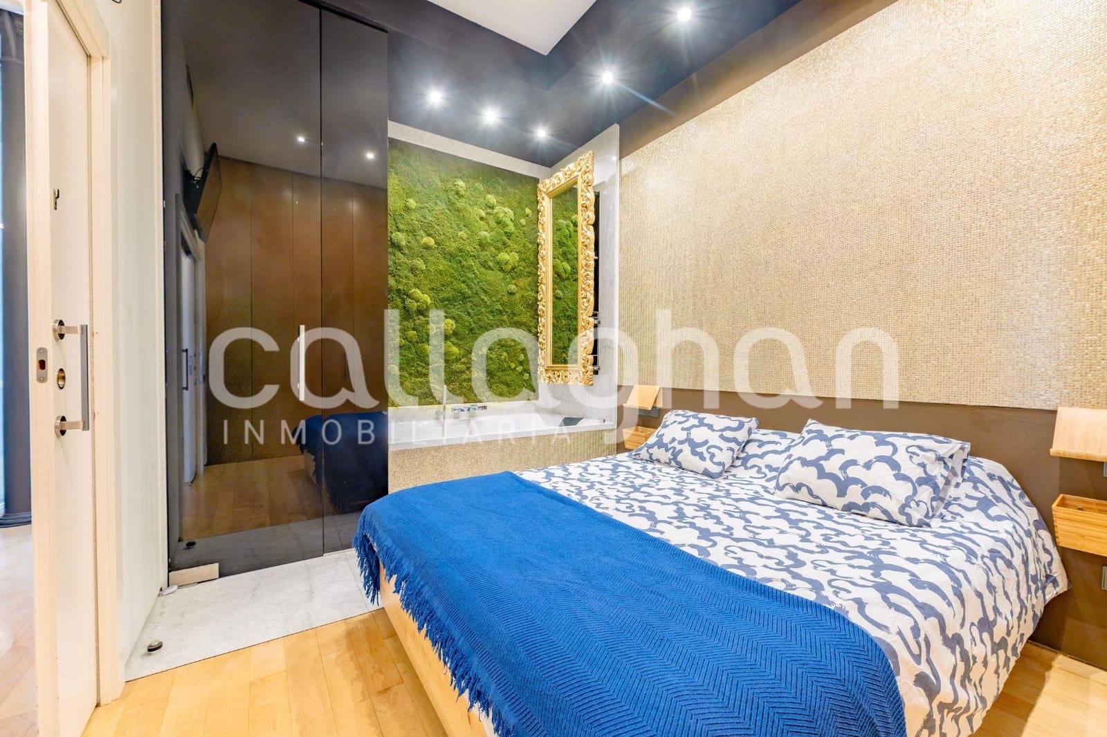 4 bedroom Flat for sale in Valencia city - € 1,000,000 (Ref: 10131812)