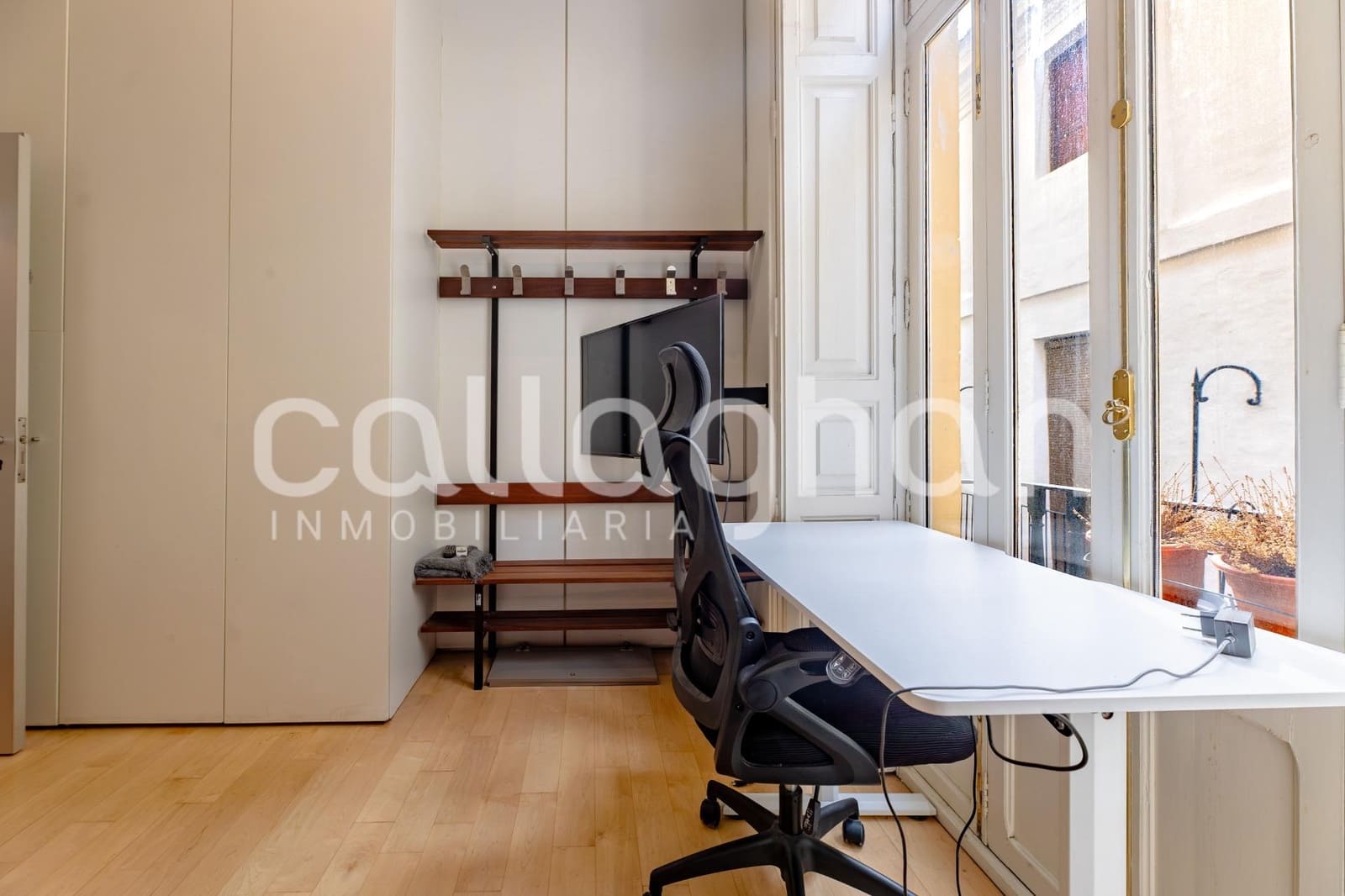 4 bedroom Flat for sale in Valencia city - € 1,000,000 (Ref: 10131812)