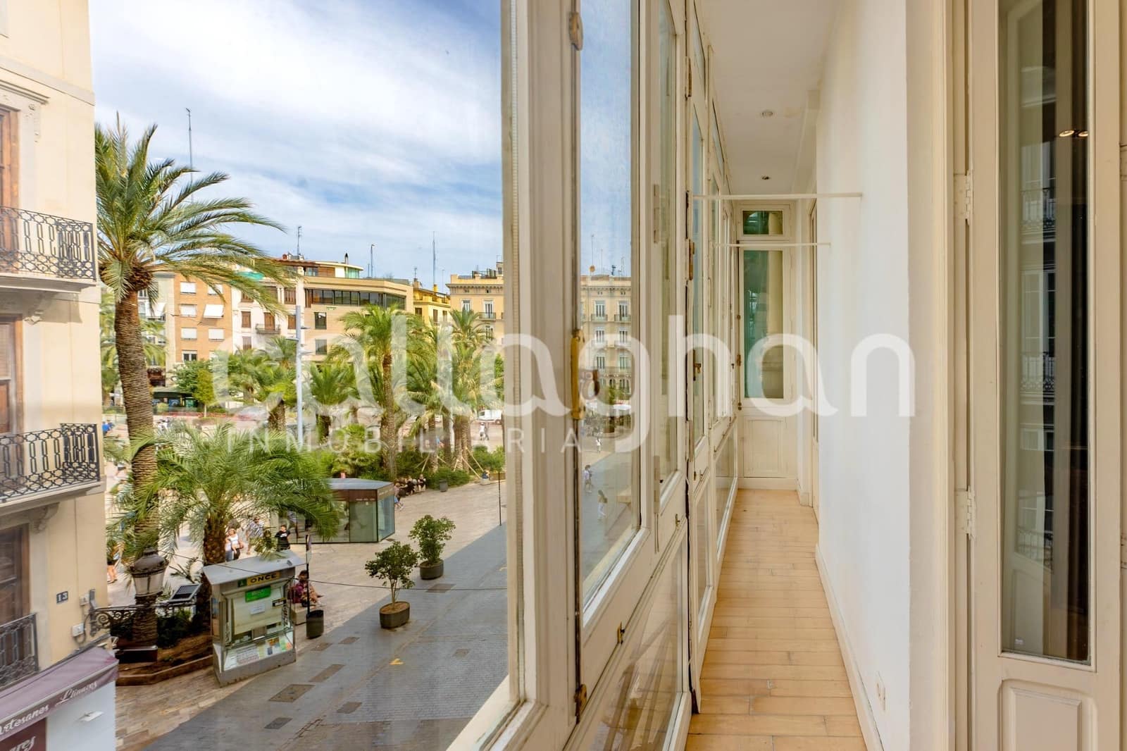 4 bedroom Flat for sale in Valencia city - € 1,000,000 (Ref: 10131812)