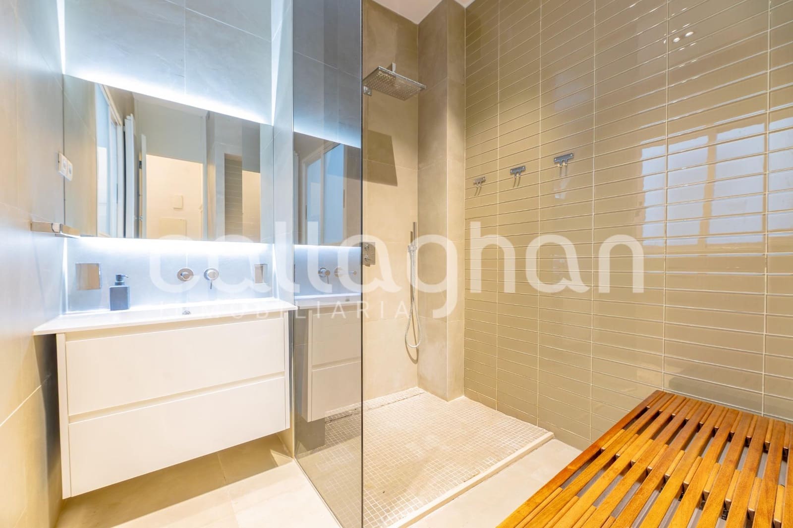 4 bedroom Flat for sale in Valencia city - € 1,000,000 (Ref: 10131812)