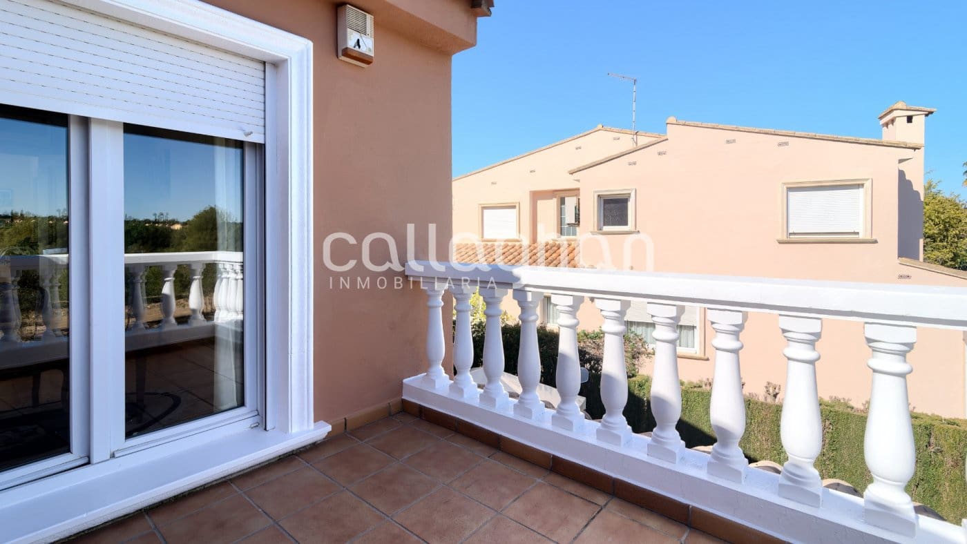 4 quarto Moradia para venda em El Plantio com piscina garagem - 650 000 € (Ref: 10133392)