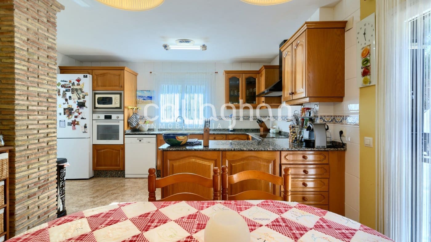 4 quarto Moradia para venda em El Plantio com piscina garagem - 650 000 € (Ref: 10133392)