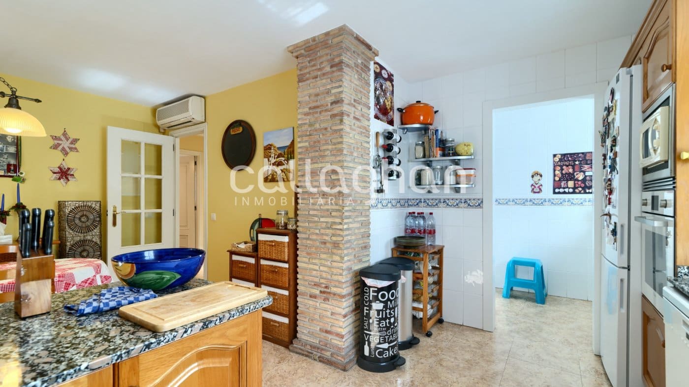 4 quarto Moradia para venda em El Plantio com piscina garagem - 650 000 € (Ref: 10133392)