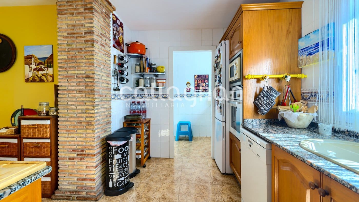 4 quarto Moradia para venda em El Plantio com piscina garagem - 650 000 € (Ref: 10133392)