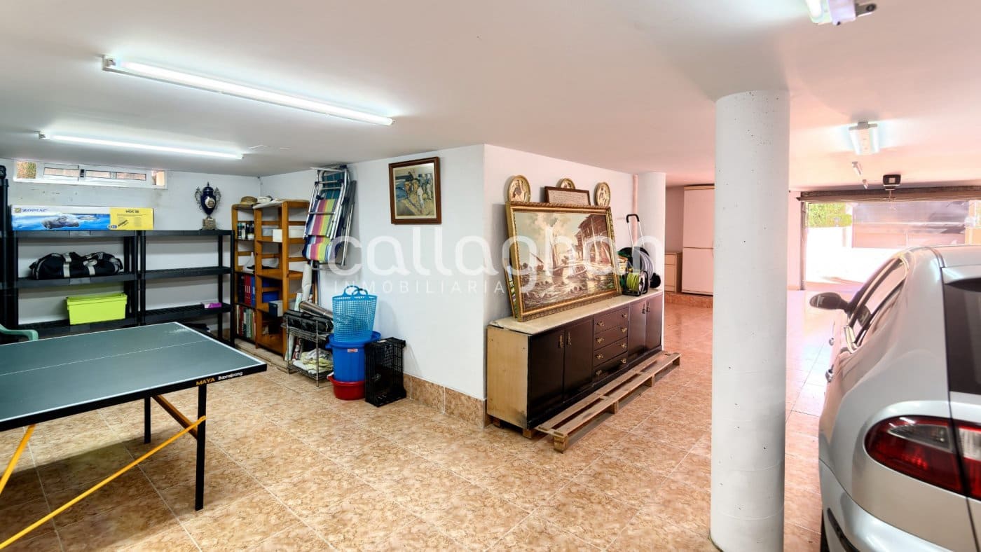 4 quarto Moradia para venda em El Plantio com piscina garagem - 650 000 € (Ref: 10133392)