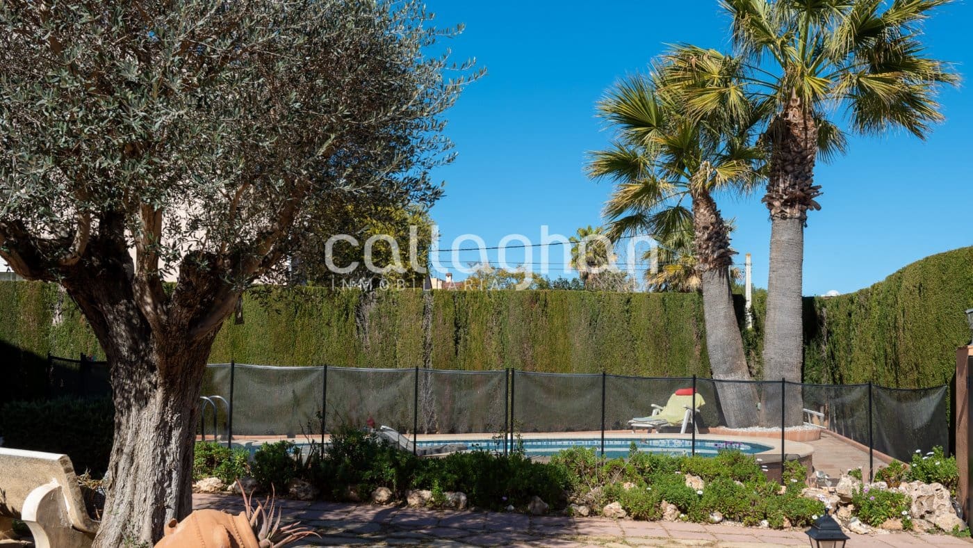 4 quarto Moradia para venda em El Plantio com piscina garagem - 650 000 € (Ref: 10133392)