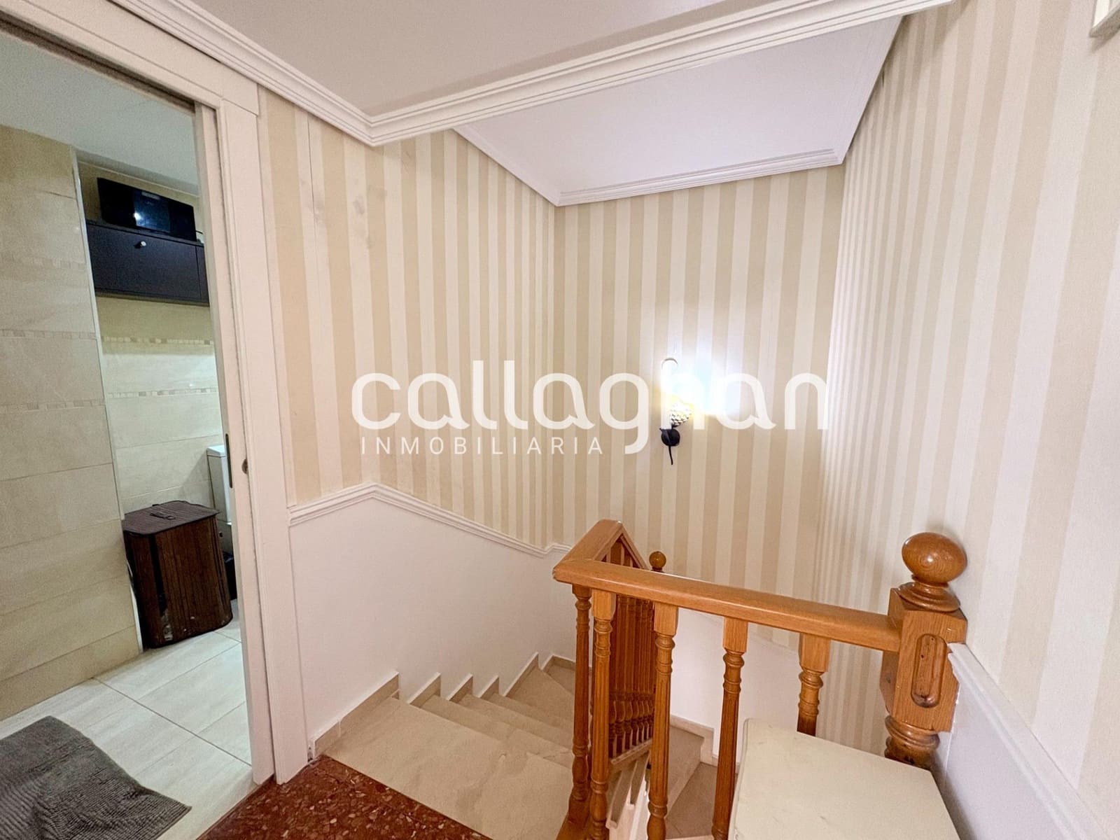 4 bedroom Apartment for rent in Burjassot - € 1,200 (Ref: 10139901)