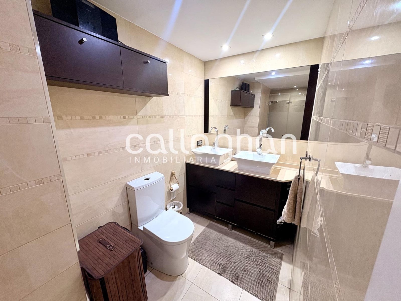 4 bedroom Apartment for rent in Burjassot - € 1,200 (Ref: 10139901)