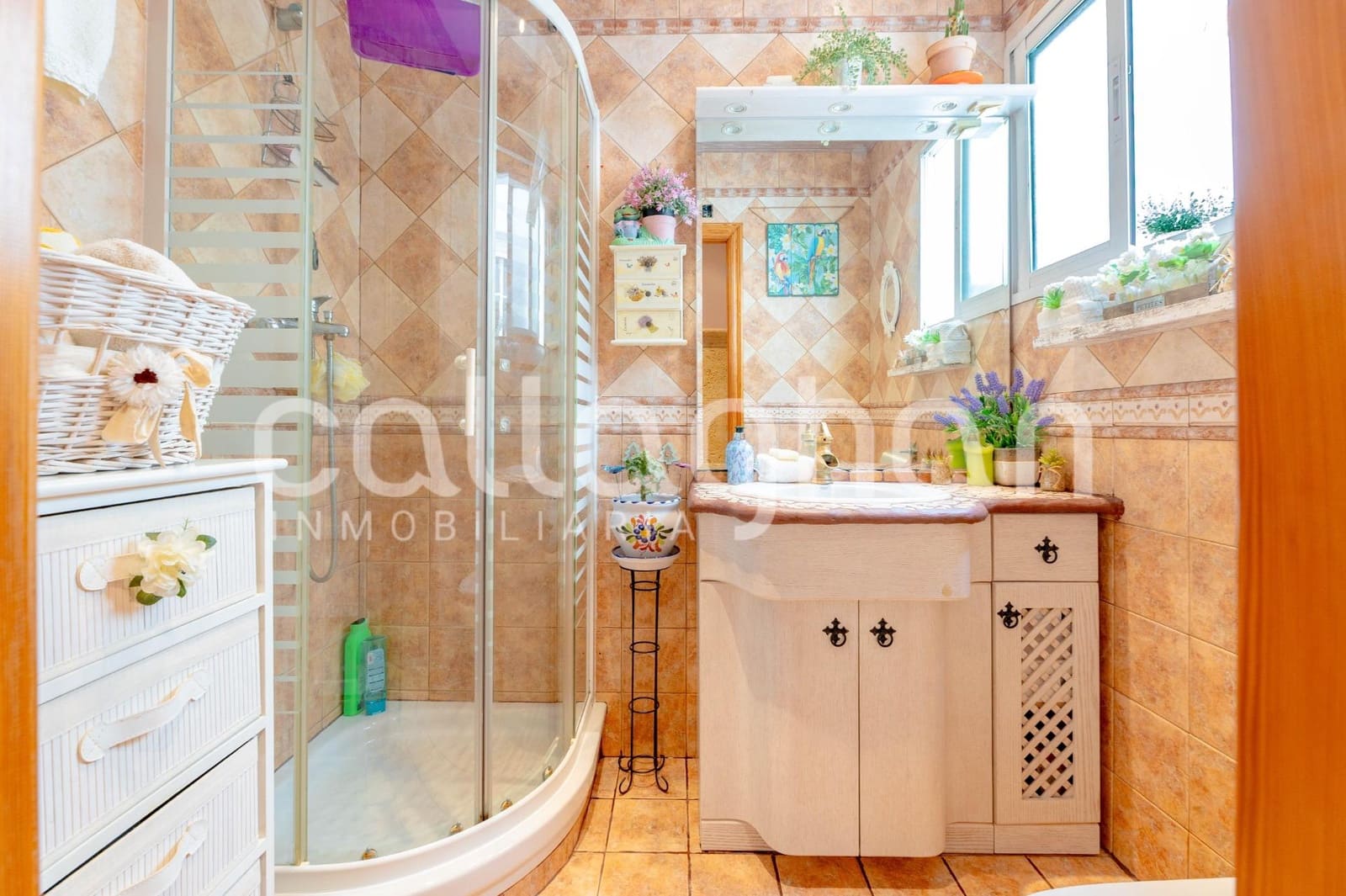 6 bedroom Terraced Villa for sale in Moncada with garage - € 550,000 (Ref: 10139902)