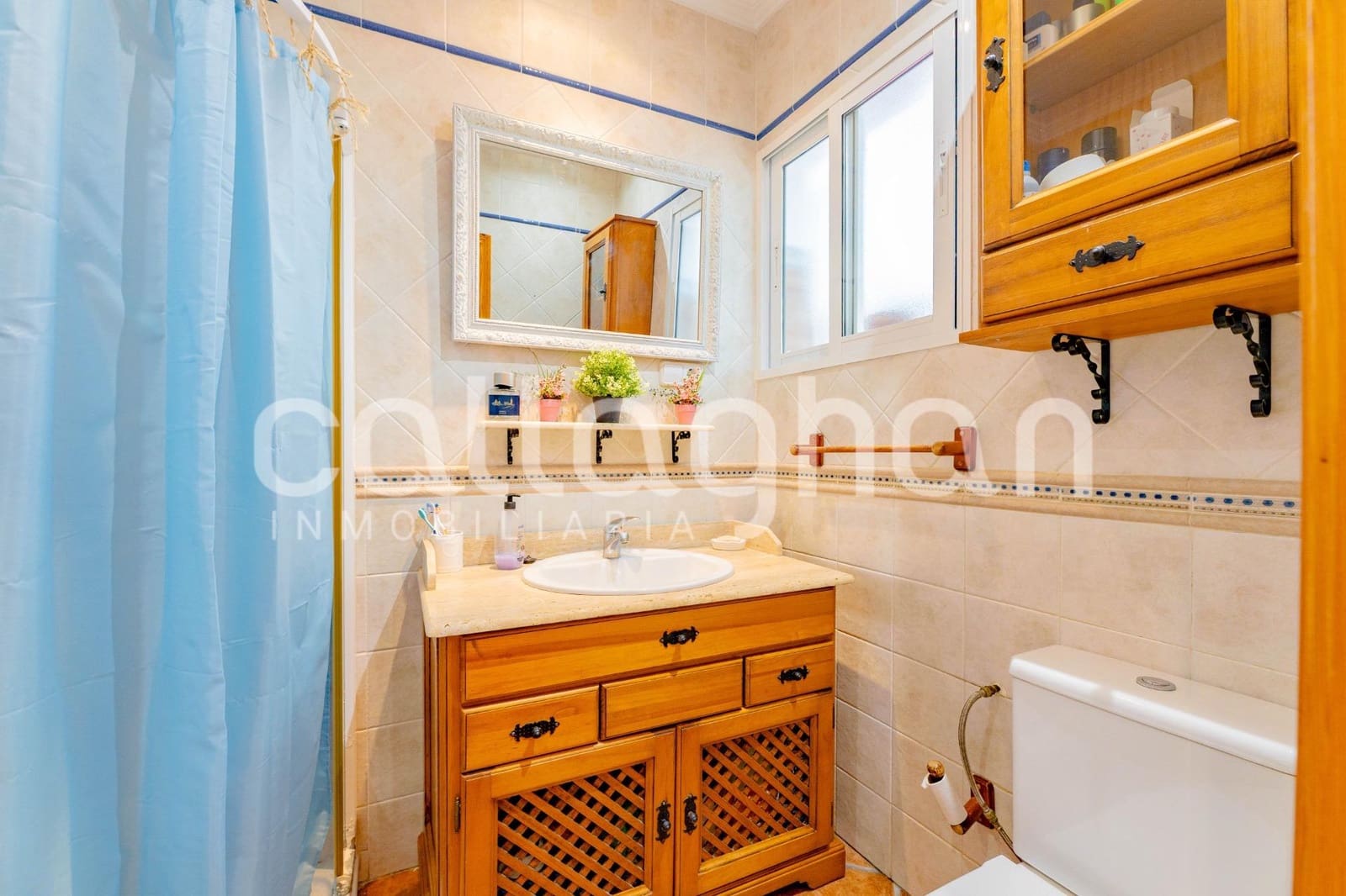 6 bedroom Terraced Villa for sale in Moncada with garage - € 550,000 (Ref: 10139902)