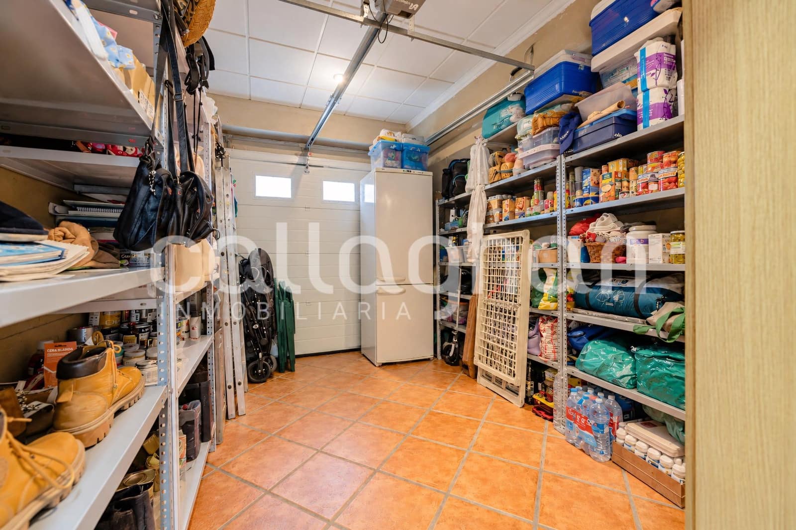 6 bedroom Terraced Villa for sale in Moncada with garage - € 550,000 (Ref: 10139902)
