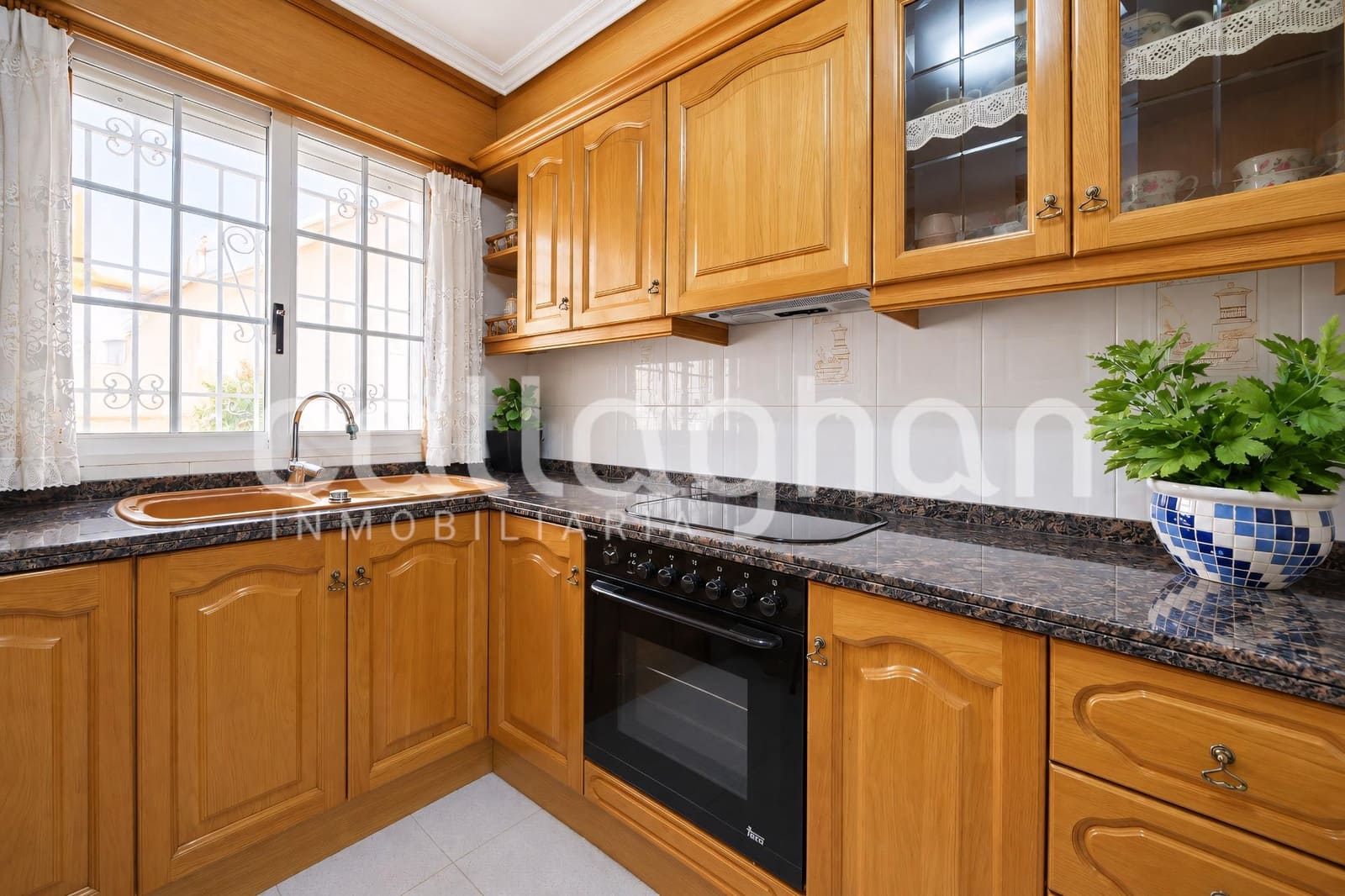 4 bedroom Beach Apartment for sale in Moncofa with garage - € 299,000 (Ref: 10147322)