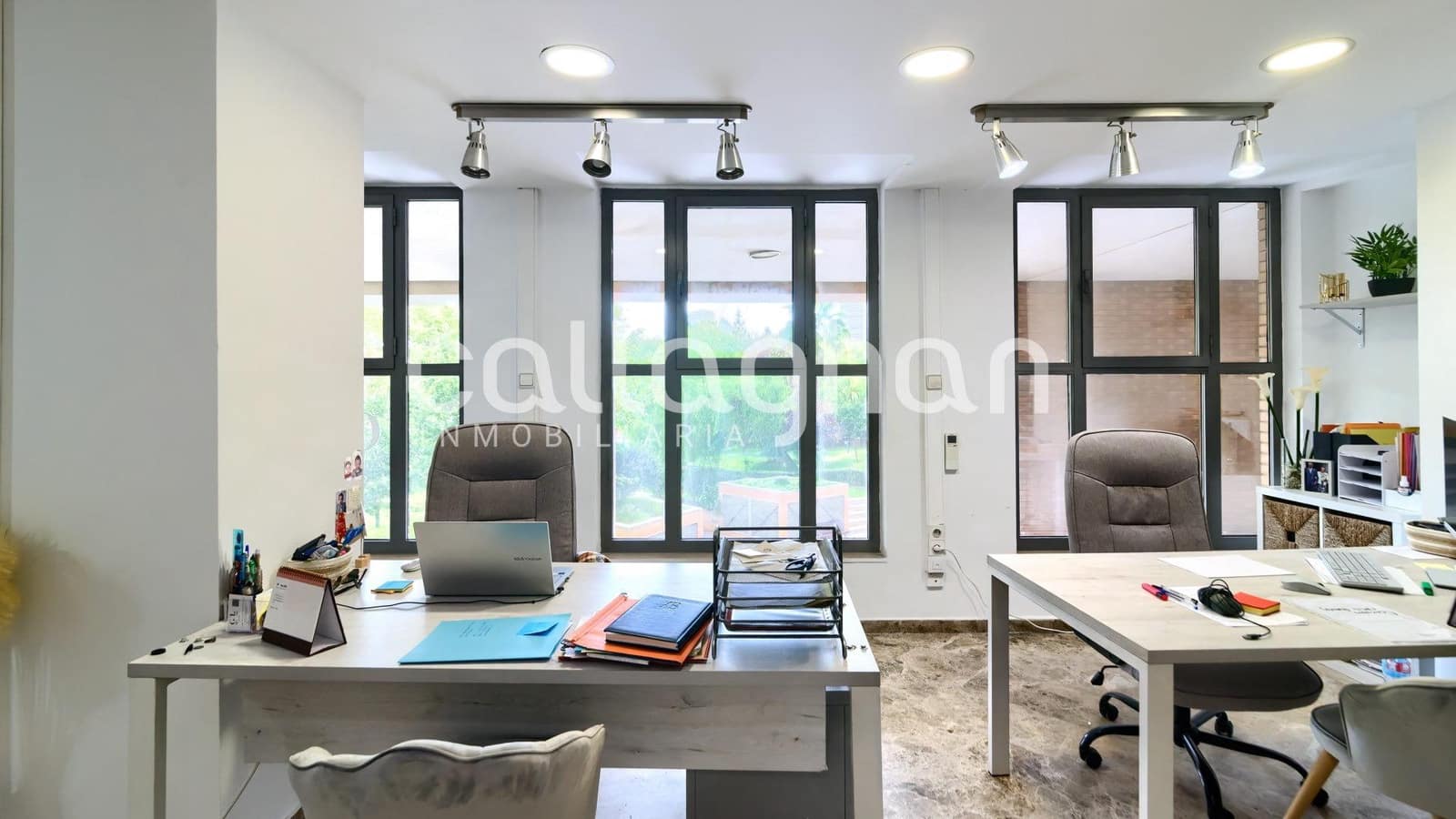 Escritório para arrendar em Valencia cidade com piscina - 850 € (Ref: 10155439)