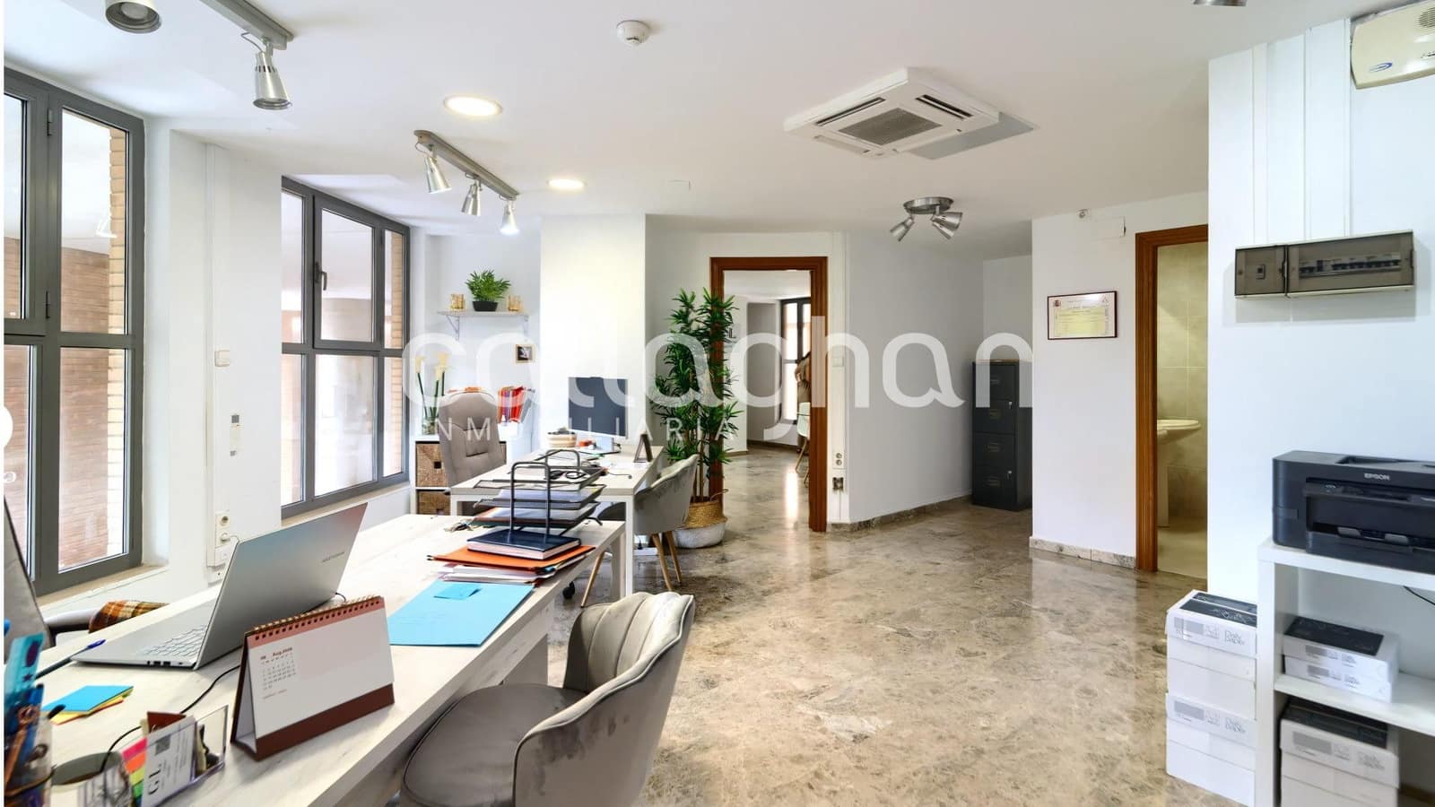 Escritório para arrendar em Valencia cidade com piscina - 850 € (Ref: 10155439)