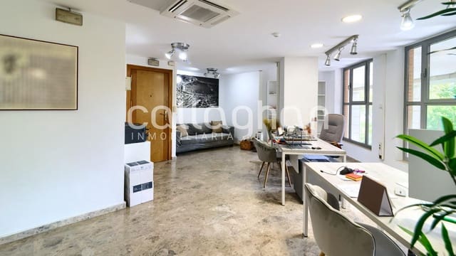 Kantoor te huur in Mont-Olivet, Valencia stad met zwembad - € 850 (Ref: 10155439)