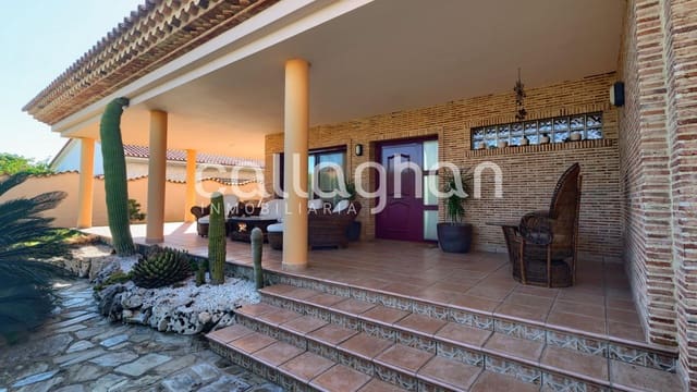 4 makuuhuone Huvila myytävänä paikassa Almarda, Sagunto / Sagunt mukana uima-altaan 
autotalli - 1 075 000 € (Ref: 10159620)