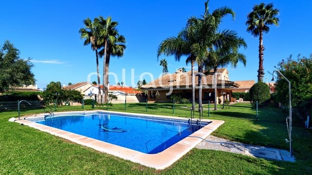 4 makuuhuone Huvila myytävänä paikassa Almarda, Sagunto / Sagunt mukana uima-altaan 
autotalli - 1 075 000 € (Ref: 10159620)