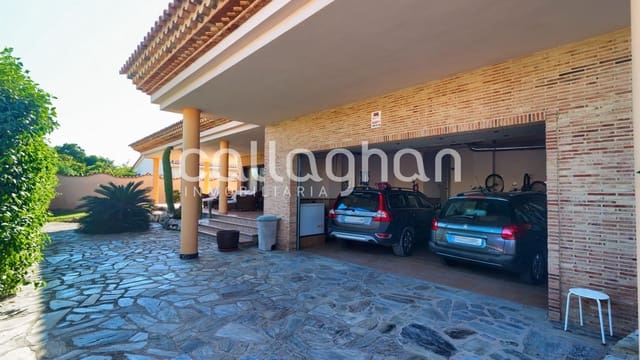 Chalet de 4 habitaciones en Almarda, Sagunto / Sagunt en venta con piscina garaje - 1.075.000 € (Ref: 10159620)