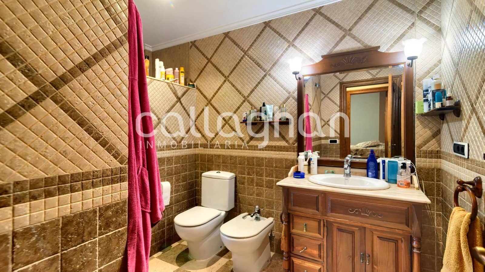 4 bedroom Villa for sale in Almarda with pool garage - € 1,075,000 (Ref: 10159620)