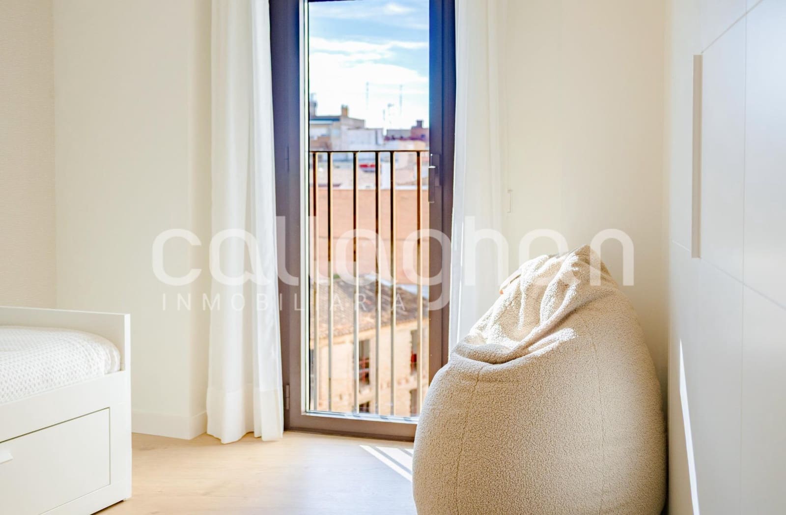 3 soveværelse Penthouse til salg i Valencia by med swimmingpool garage - € 1.150.000 (Ref: 10166854)