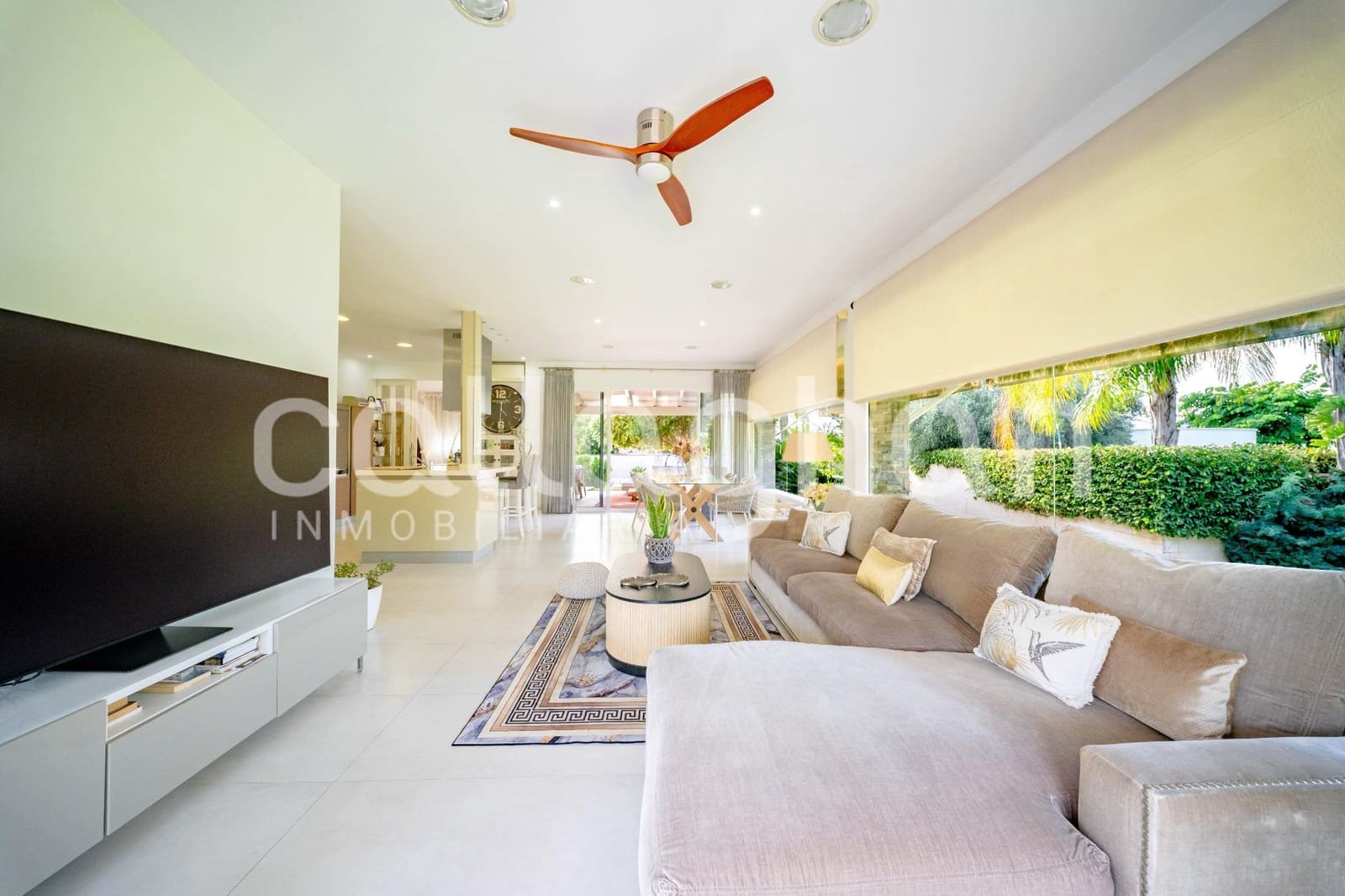 4 bedroom Villa for sale in Paterna with pool garage - € 1,495,000 (Ref: 10166855)