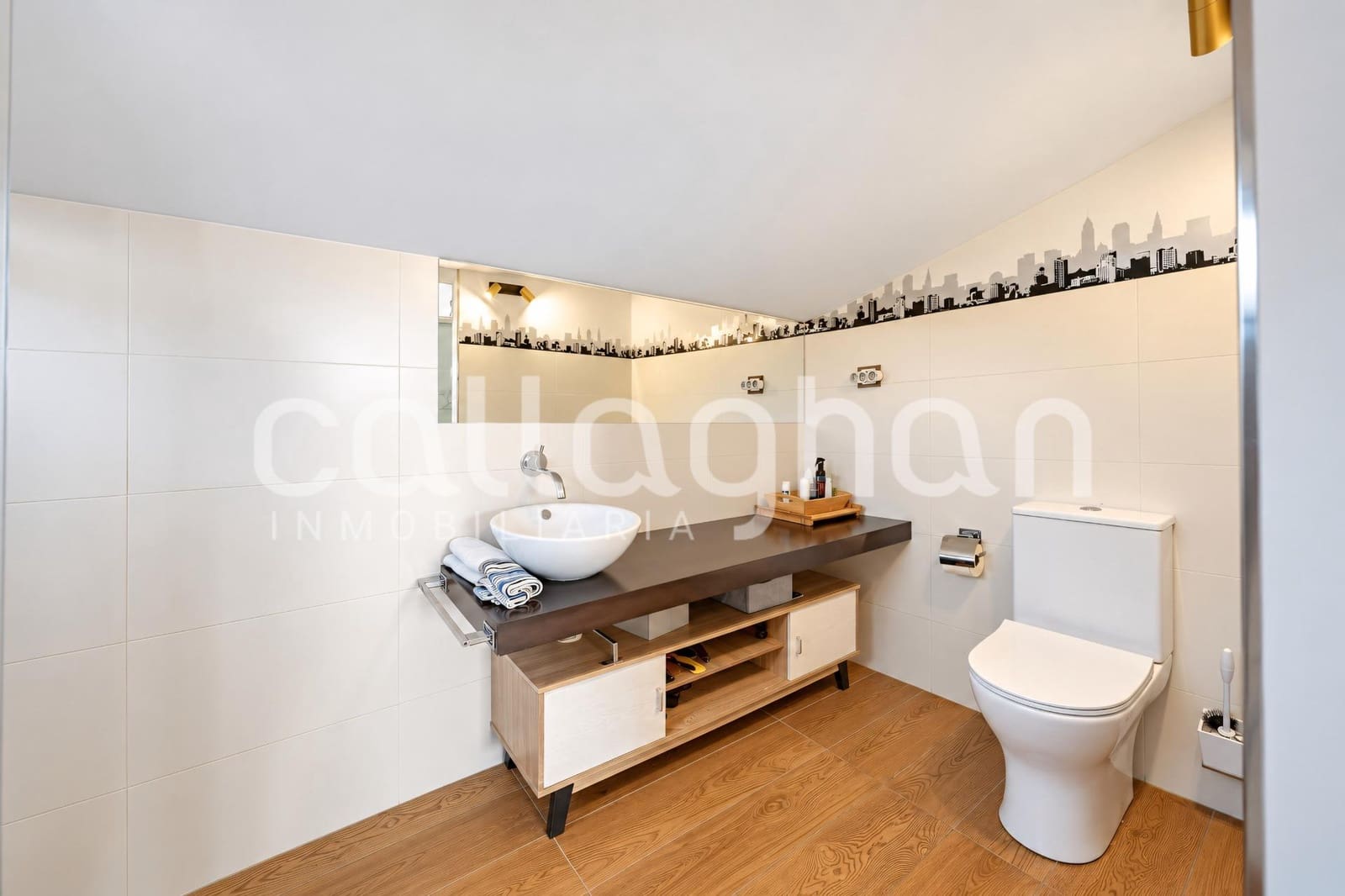 4 bedroom Villa for sale in Paterna with pool garage - € 1,495,000 (Ref: 10166855)