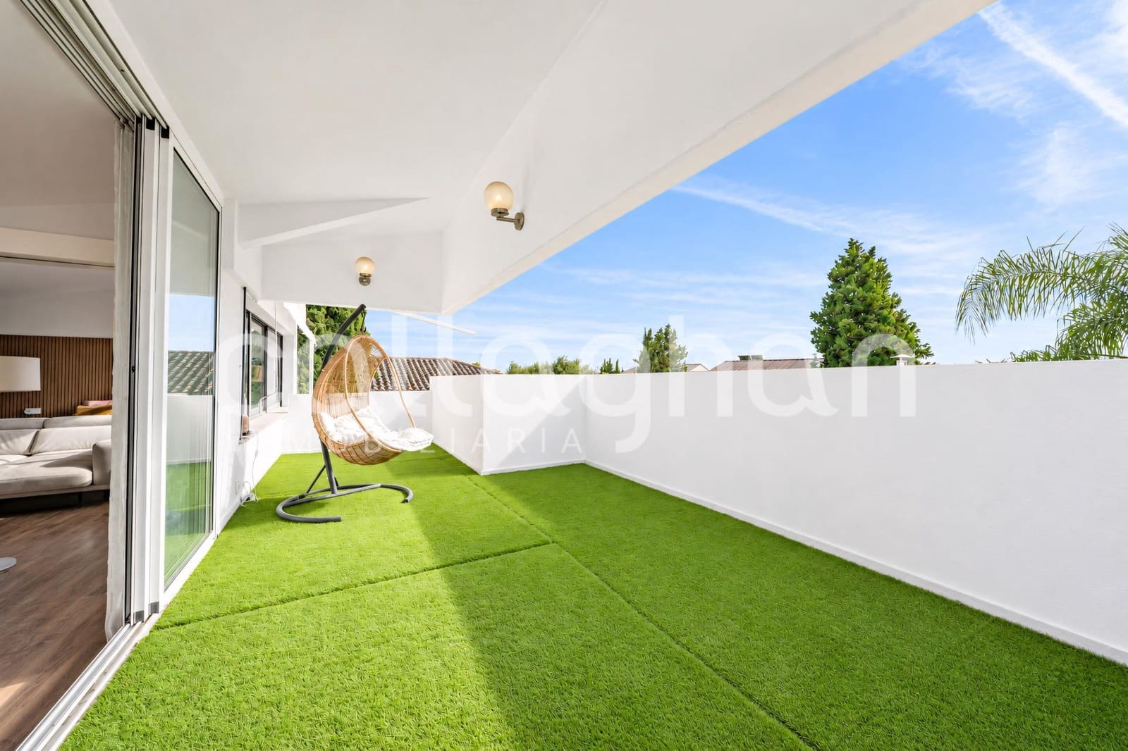 4 bedroom Villa for sale in Paterna with pool garage - € 1,495,000 (Ref: 10166855)