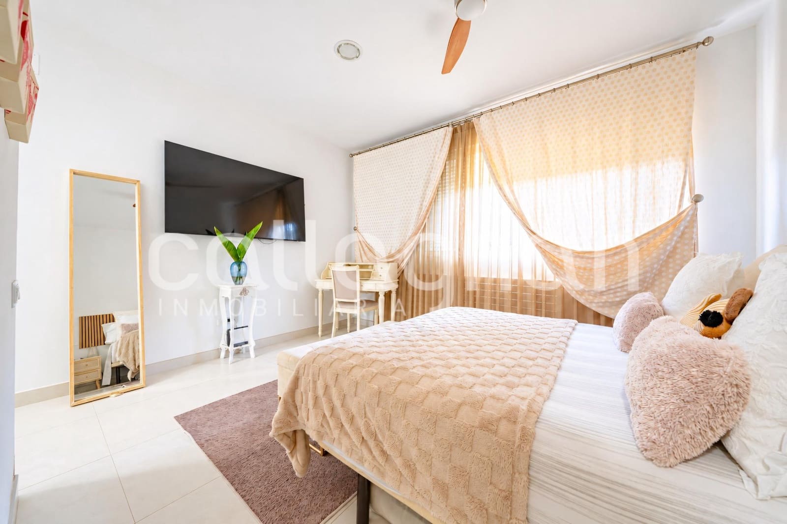 4 sypialnia Willa na sprzedaż w Paterna z basenem garażem - 1 495 000 € (Ref: 10166855)