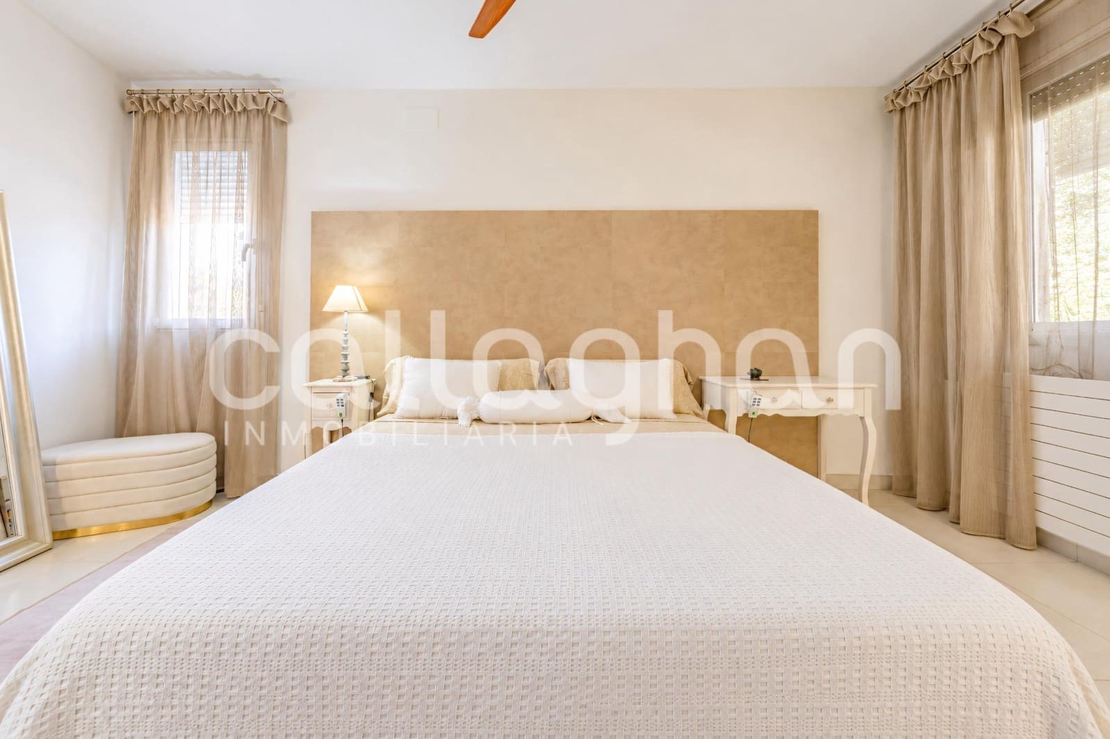 4 sypialnia Willa na sprzedaż w Paterna z basenem garażem - 1 495 000 € (Ref: 10166855)