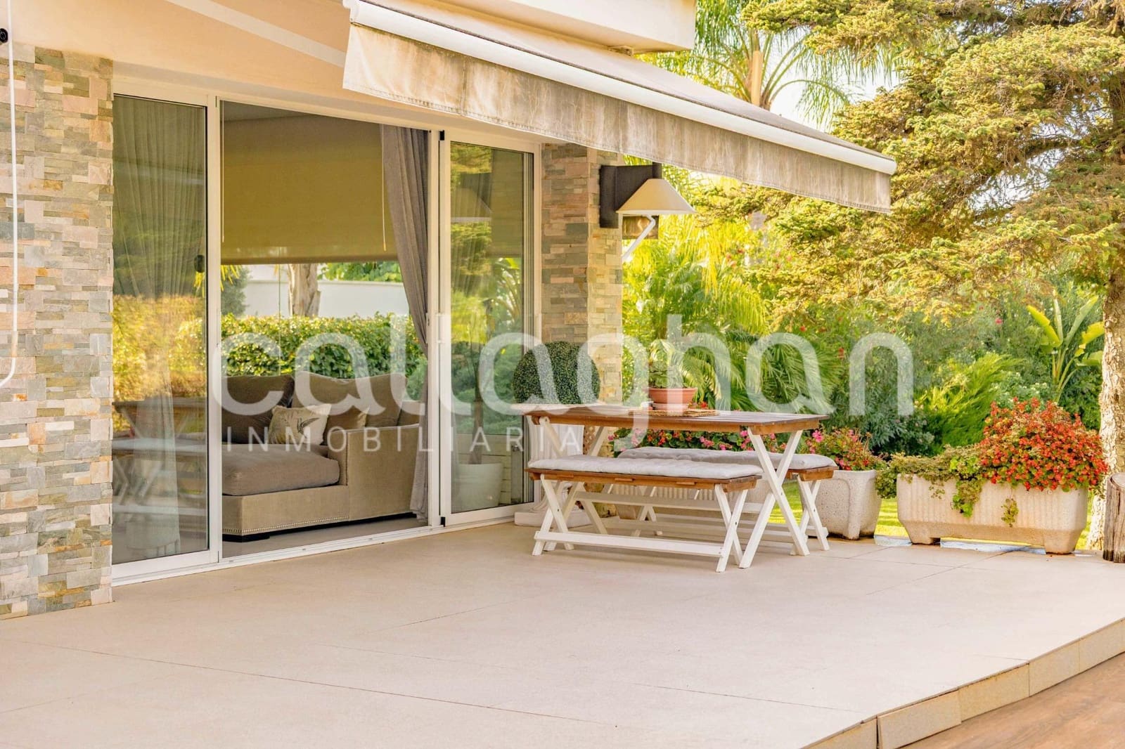 4 sypialnia Willa na sprzedaż w Paterna z basenem garażem - 1 495 000 € (Ref: 10166855)