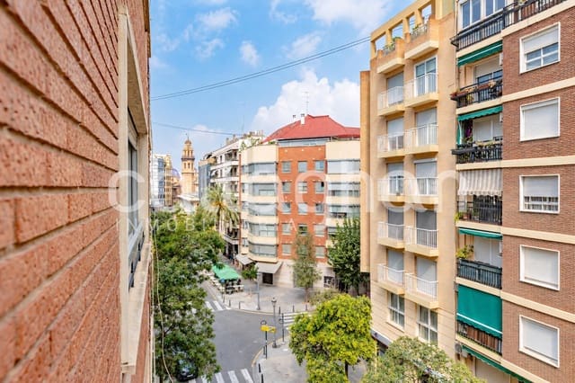 4 soveværelse Lejlighed til salg i Russafa, Valencia by - € 510.000 (Ref: 10166856)