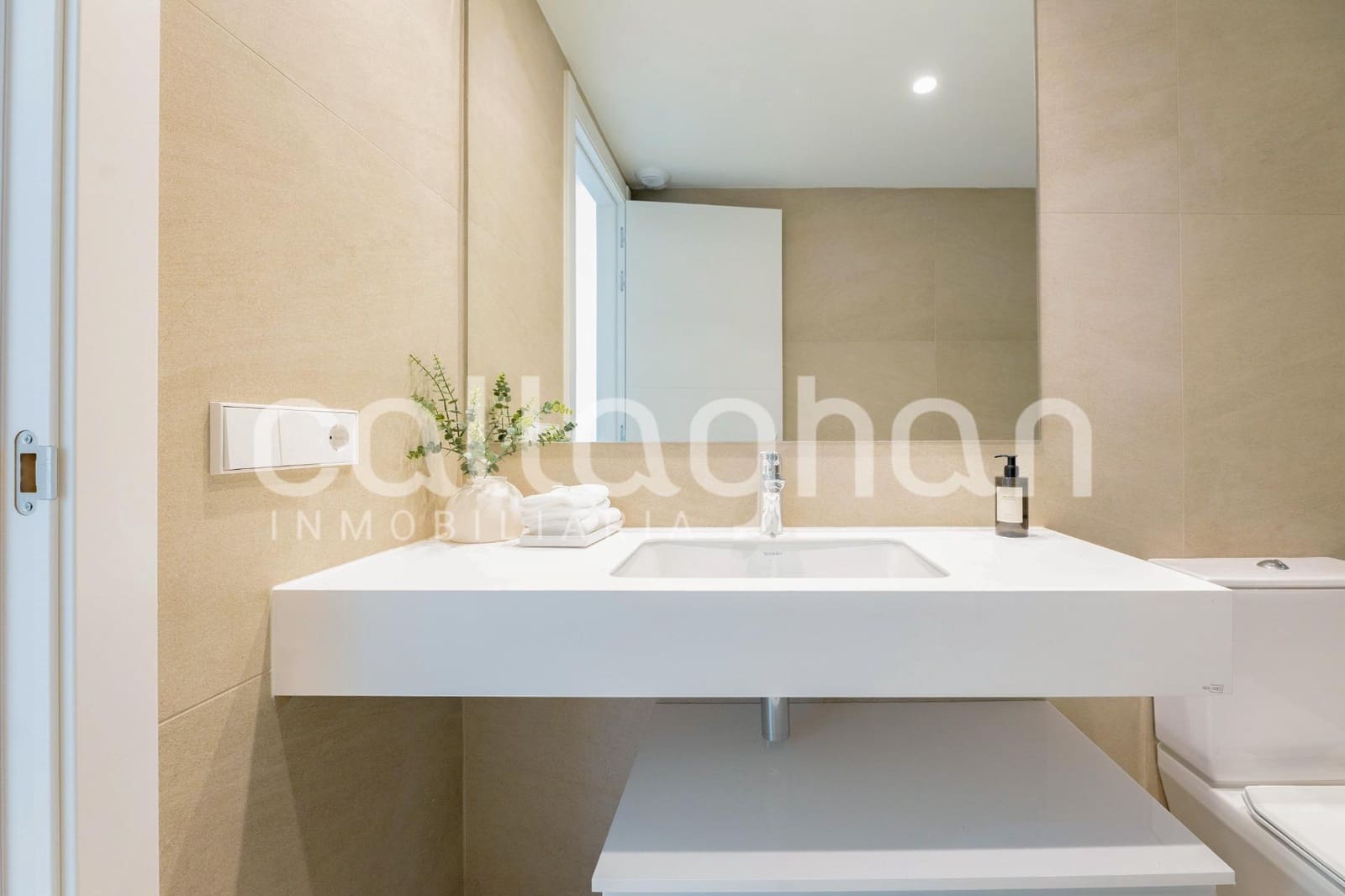 Piso de 3 habitaciones en València ciudad en venta con piscina garaje - 780.000 € (Ref: 10168673)