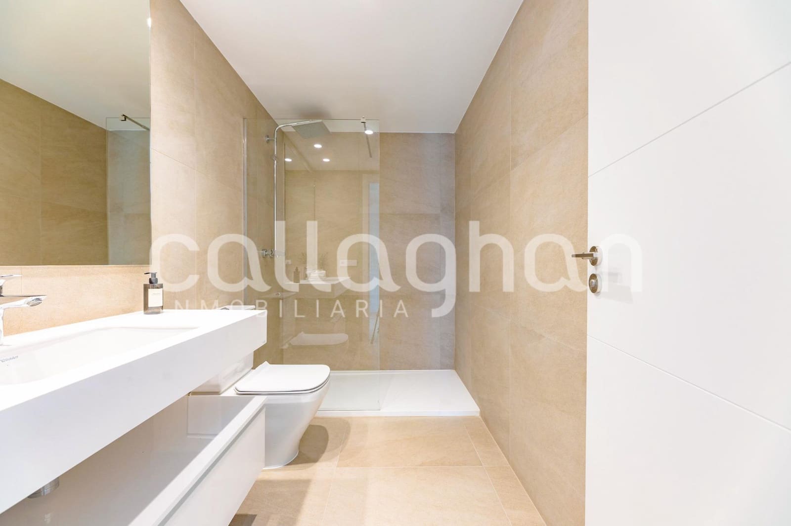 Piso de 3 habitaciones en València ciudad en venta con piscina garaje - 780.000 € (Ref: 10168673)