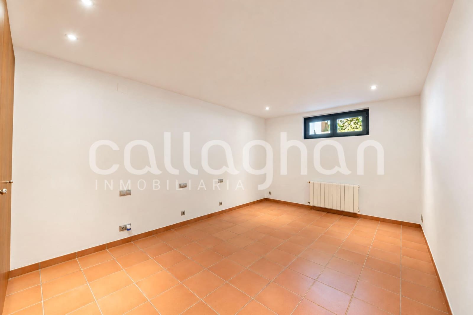 6 soverom Villa til salgs i Betera med svømmebasseng garasje - € 1 440 000 (Ref: 10187292)