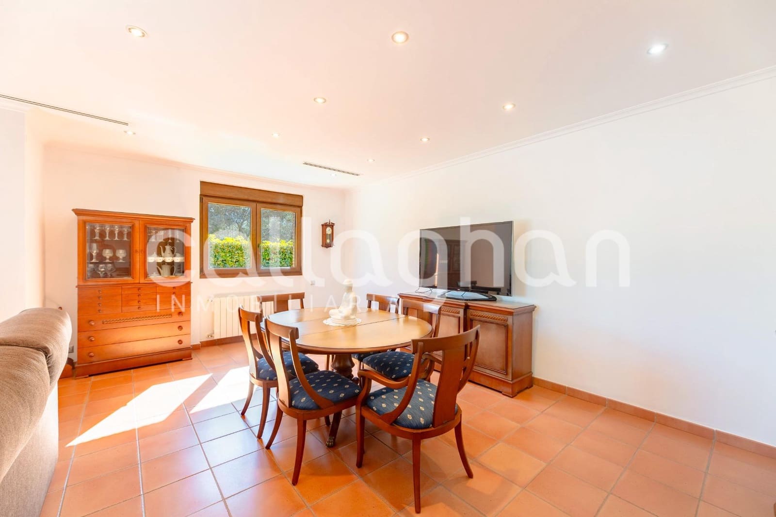 6 soverom Villa til salgs i Betera med svømmebasseng garasje - € 1 440 000 (Ref: 10187292)