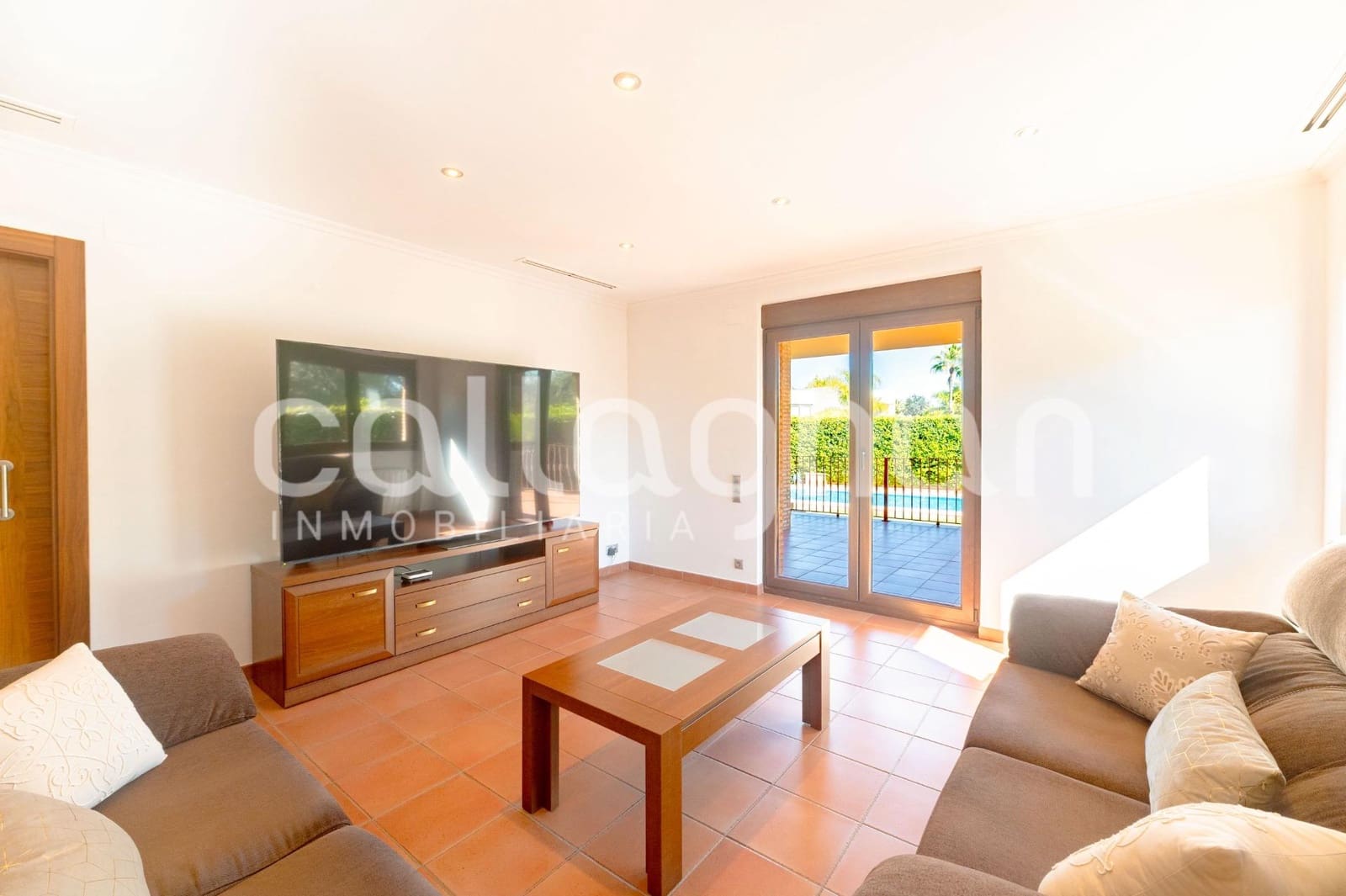 6 soverom Villa til salgs i Betera med svømmebasseng garasje - € 1 440 000 (Ref: 10187292)