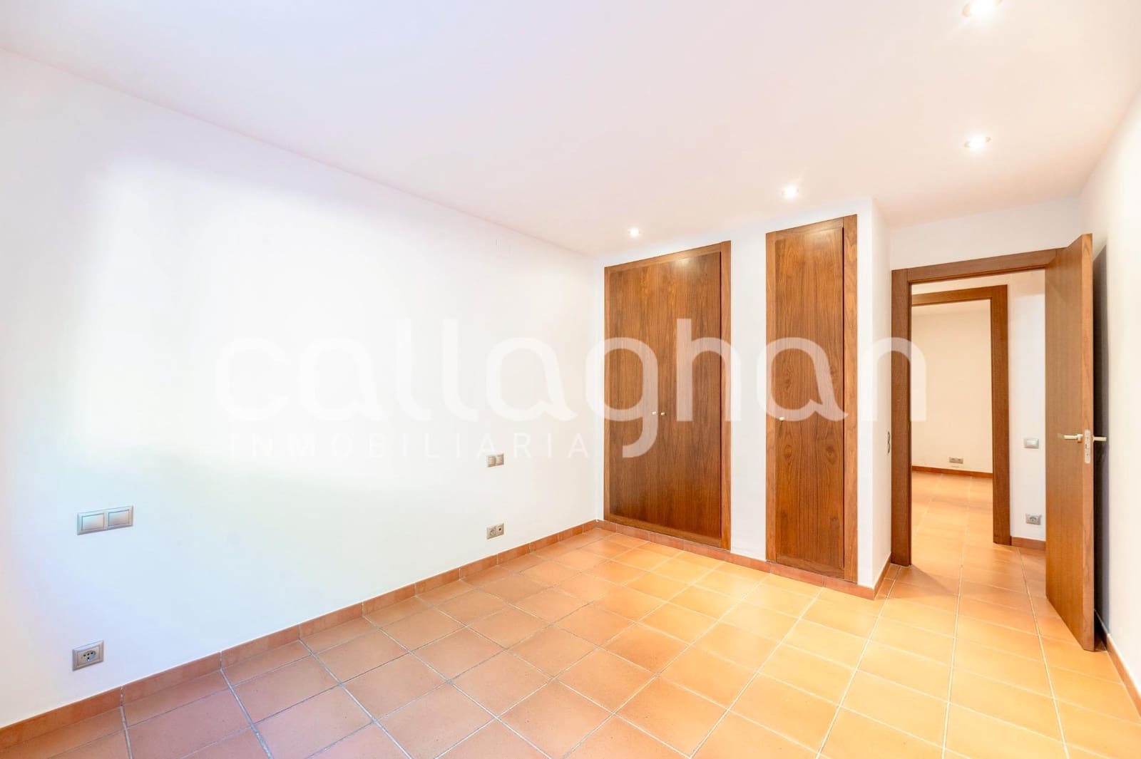 6 soverom Villa til salgs i Betera med svømmebasseng garasje - € 1 440 000 (Ref: 10187292)