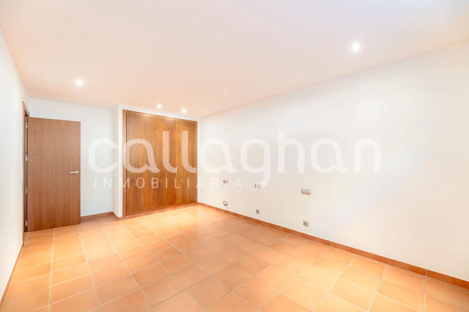 6 soverom Villa til salgs i Betera med svømmebasseng garasje - € 1 440 000 (Ref: 10187292)