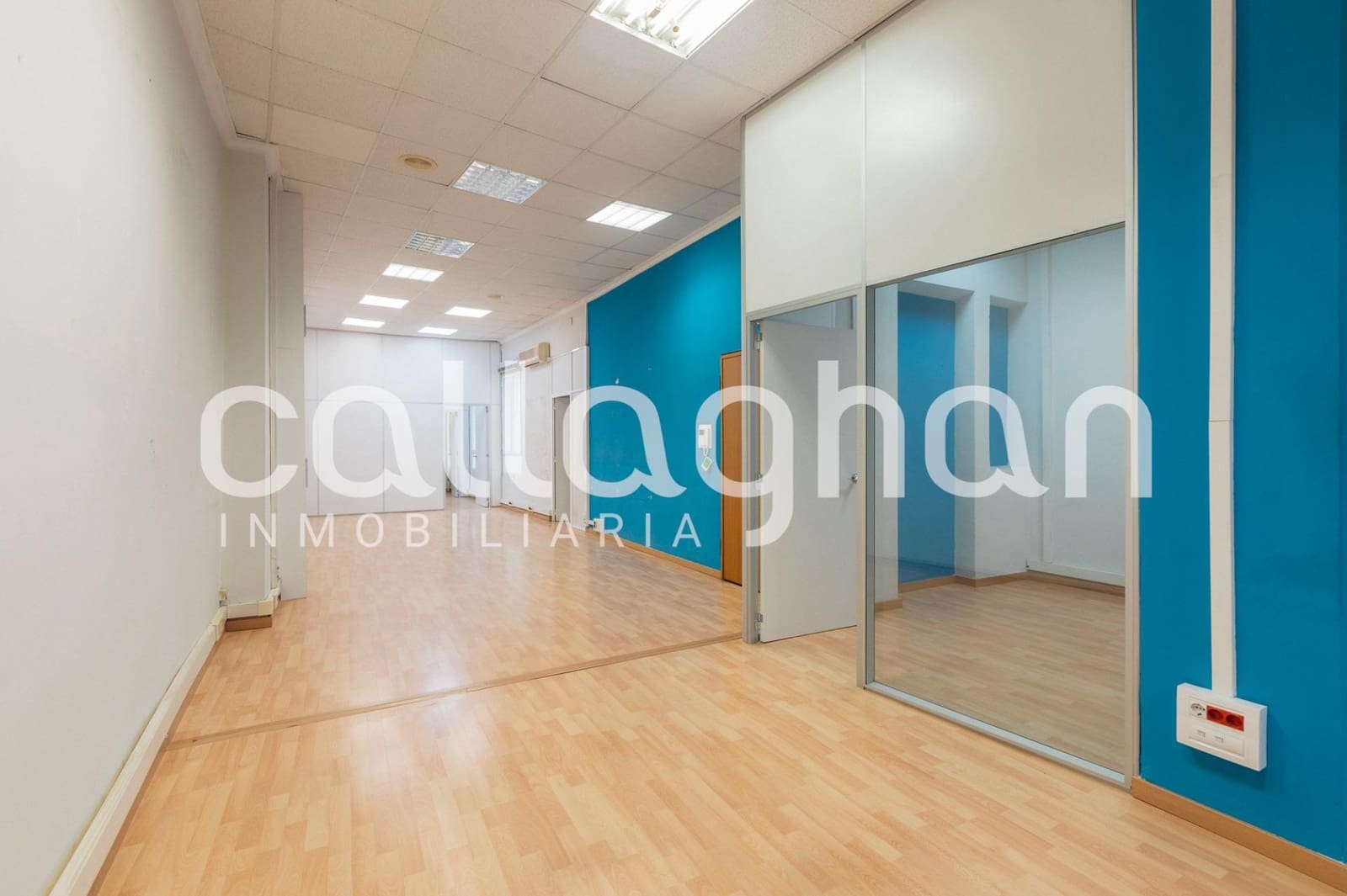 Biuro do wynajęcia w Miasto Walencja - 1 900 € (Ref: 9127285)