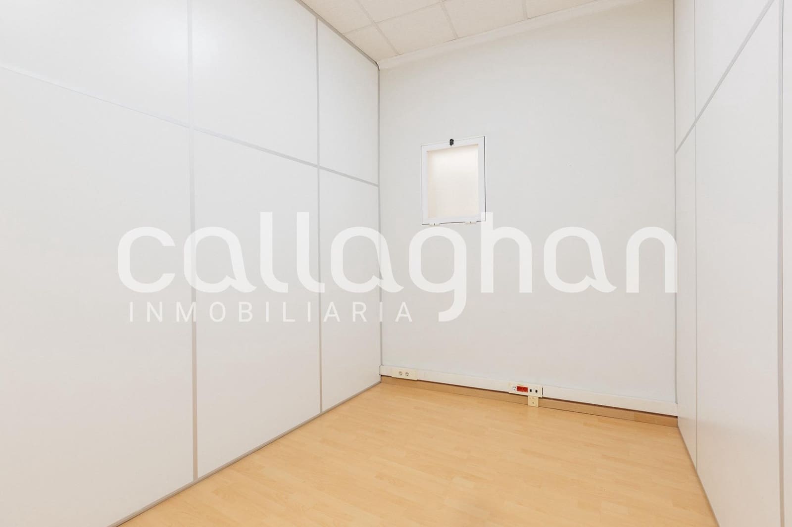 Biuro do wynajęcia w Miasto Walencja - 1 900 € (Ref: 9127285)