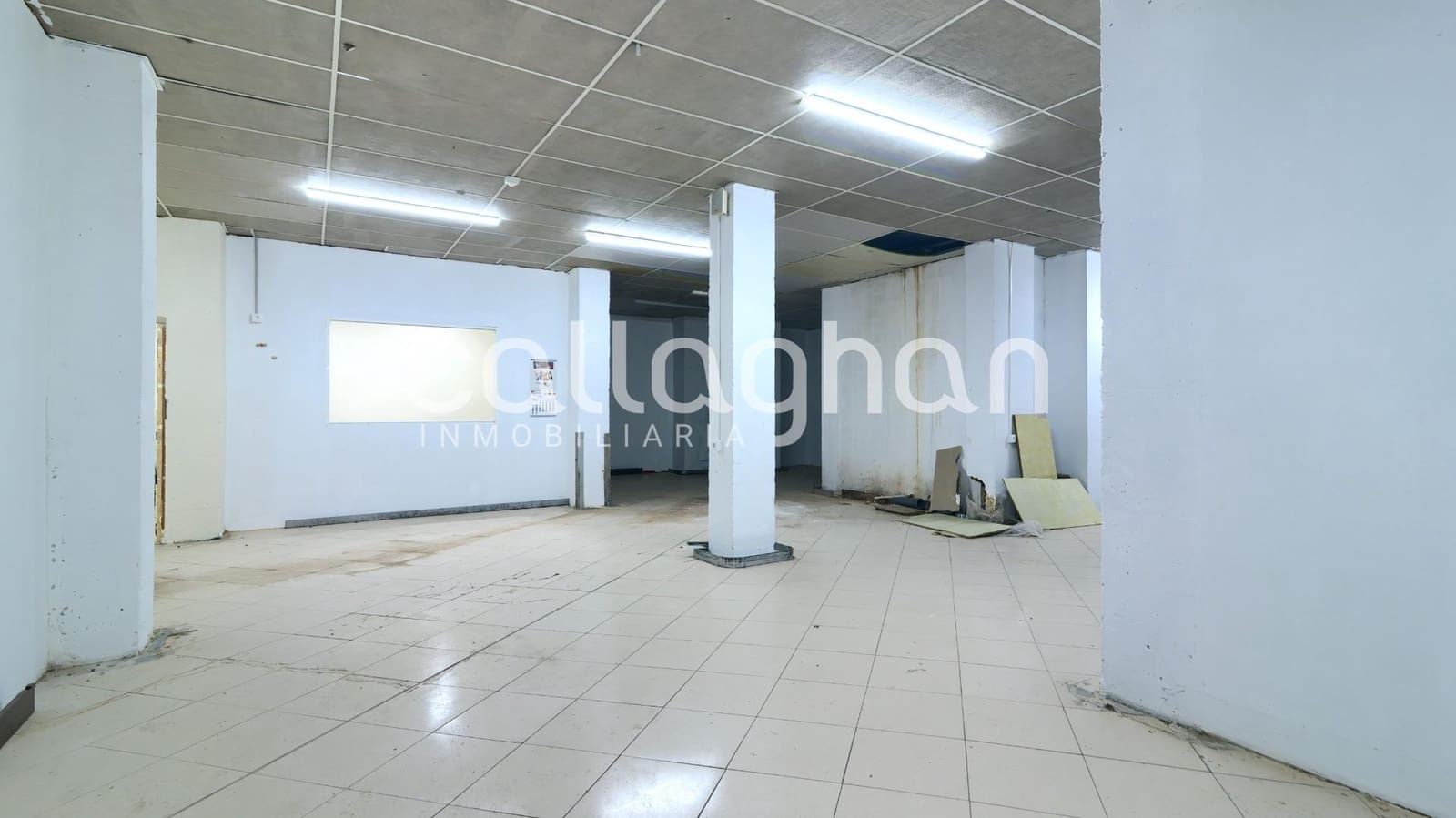 Erhverv til leje i Valencia by - € 9.000 (Ref: 9127286)
