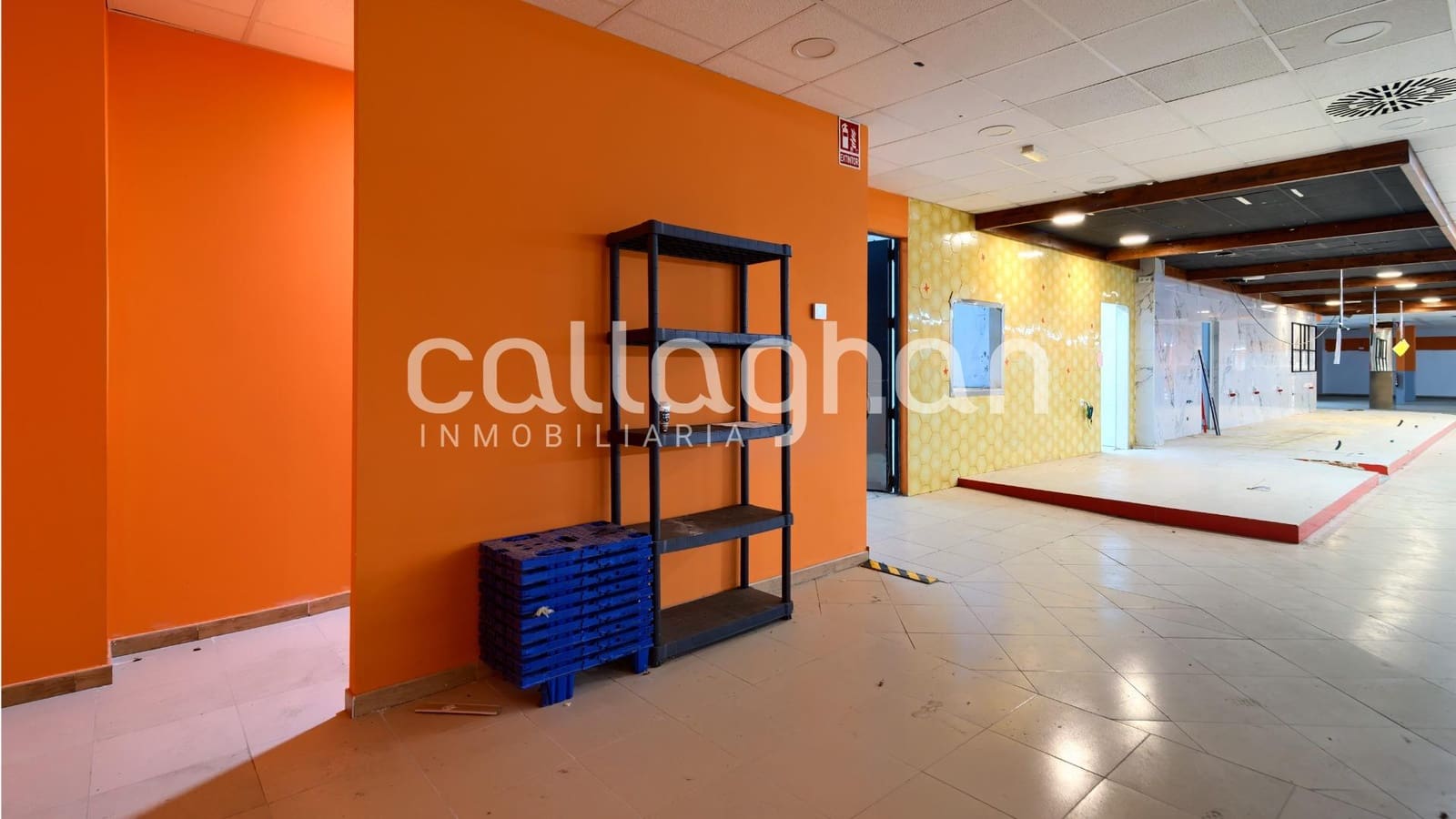 Erhverv til leje i Valencia by - € 9.000 (Ref: 9127286)