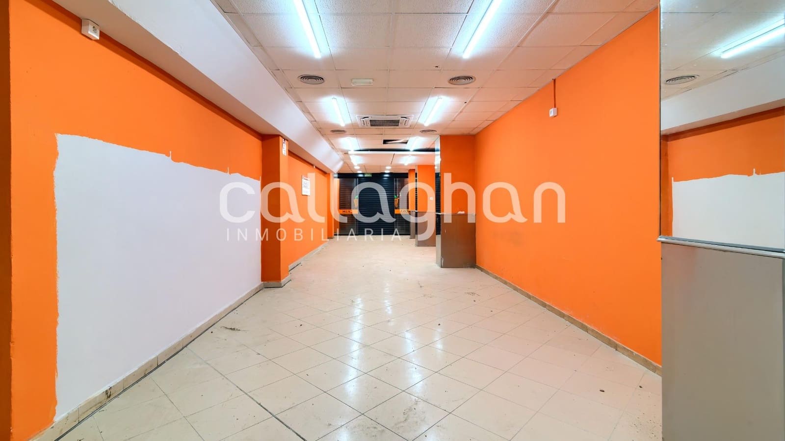 Erhverv til leje i Valencia by - € 9.000 (Ref: 9127286)