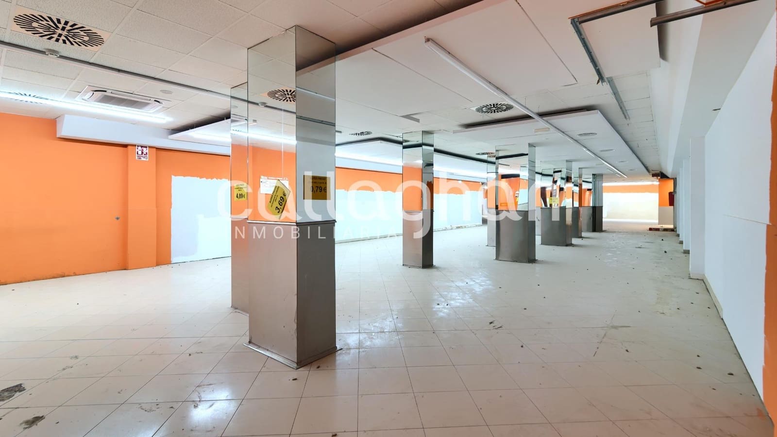 Erhverv til leje i Valencia by - € 9.000 (Ref: 9127286)