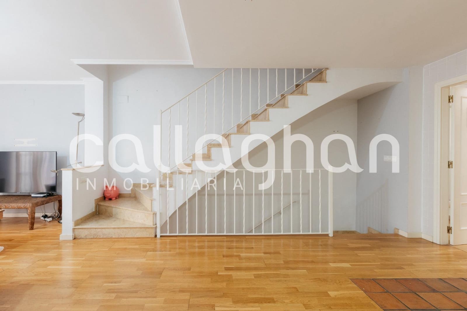 4 soveværelse Rækkehus til salg i Tavernes Blanques med garage - € 370.000 (Ref: 9127293)