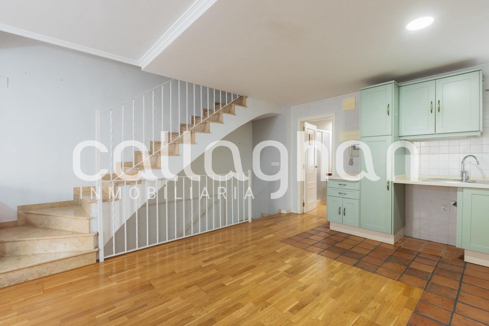 4 soveværelse Rækkehus til salg i Tavernes Blanques med garage - € 370.000 (Ref: 9127293)