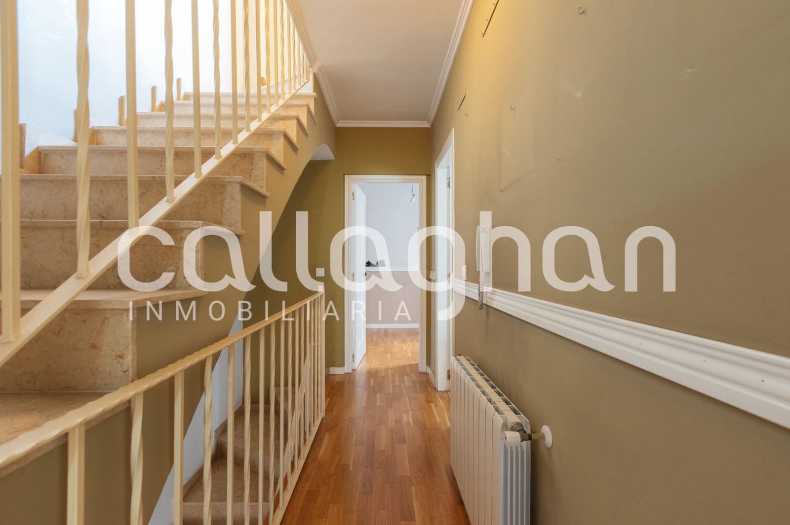 4 soveværelse Rækkehus til salg i Tavernes Blanques med garage - € 370.000 (Ref: 9127293)