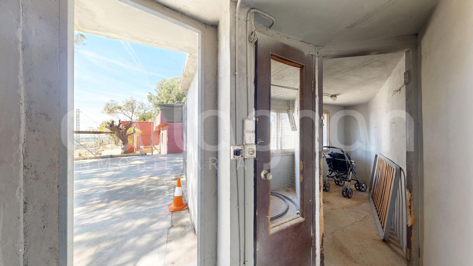 4 soveværelse Villa til salg i Naquera med swimmingpool garage - € 230.000 (Ref: 9127296)